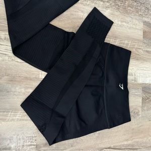 Gym shark black leggings. Gently used. Size medium
